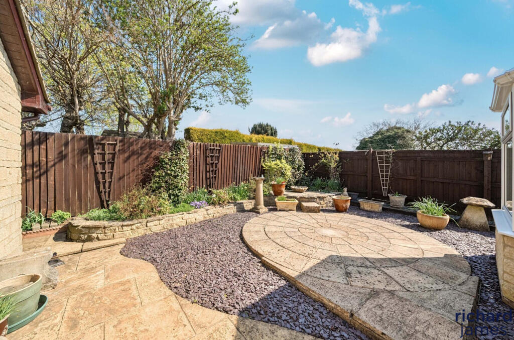 02076da9b5e4465192c70ed8bde90be7