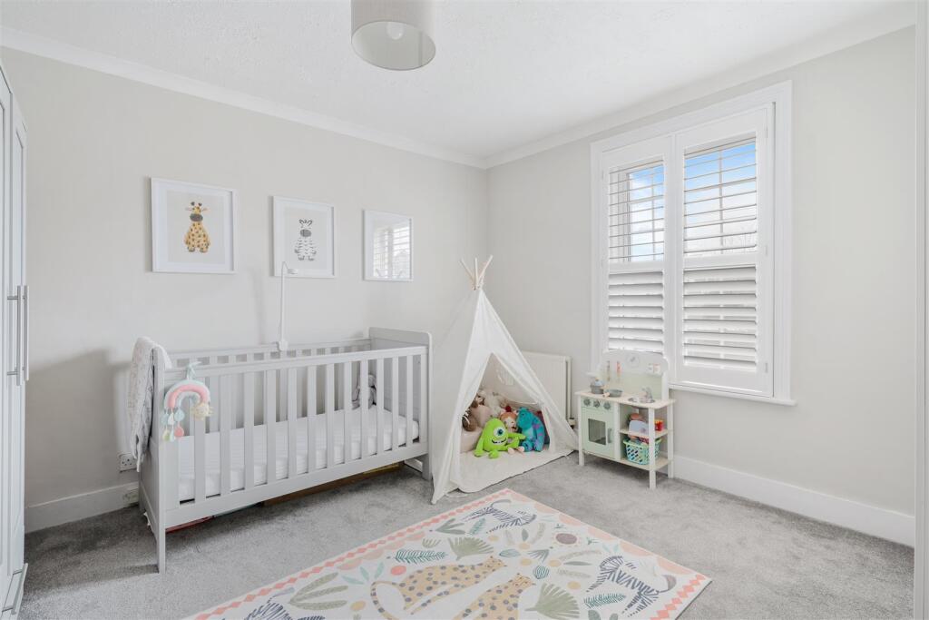 LOWER COURT ROAD (23).jpg