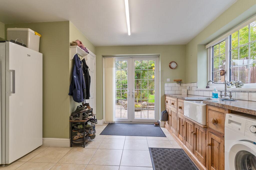 Kitchen/Utility Room