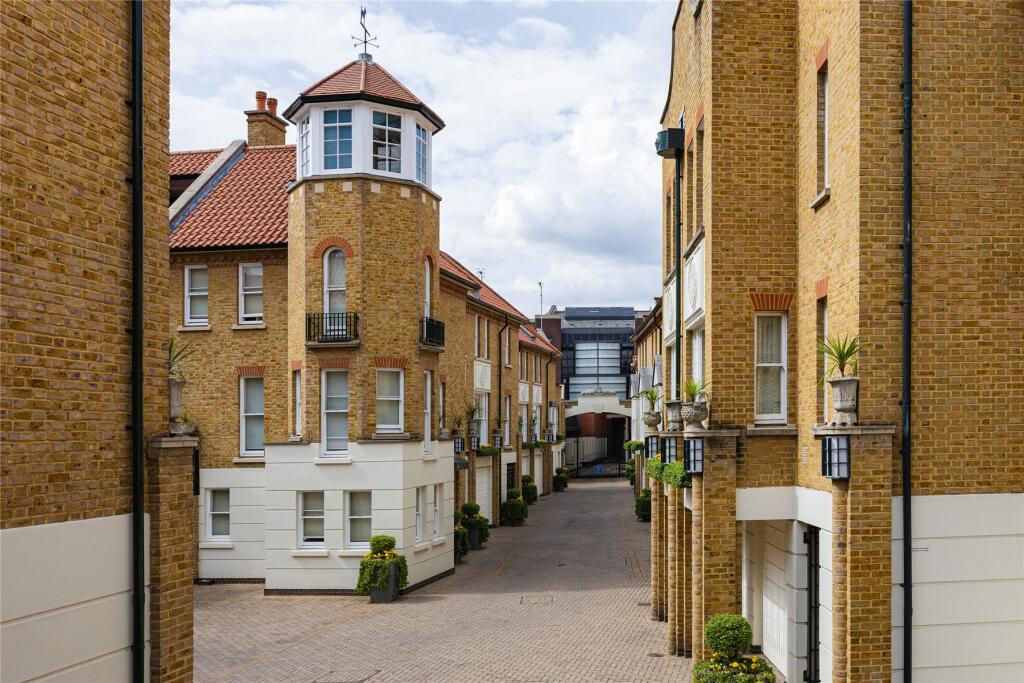 Charles II Place
