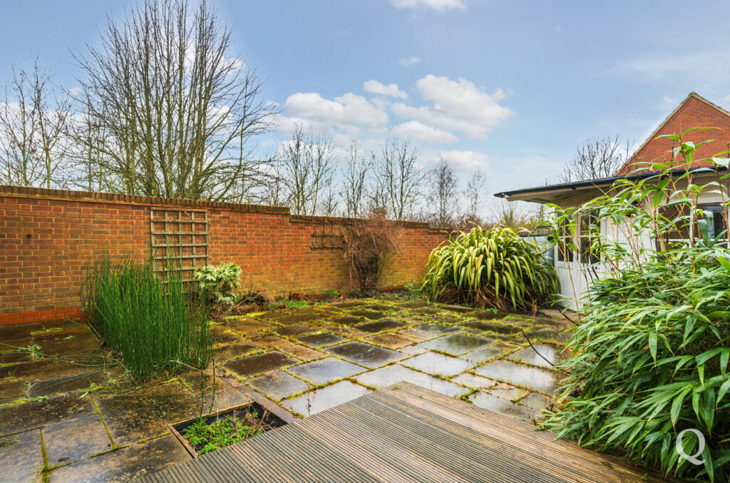 31749d60-4c7b-424...