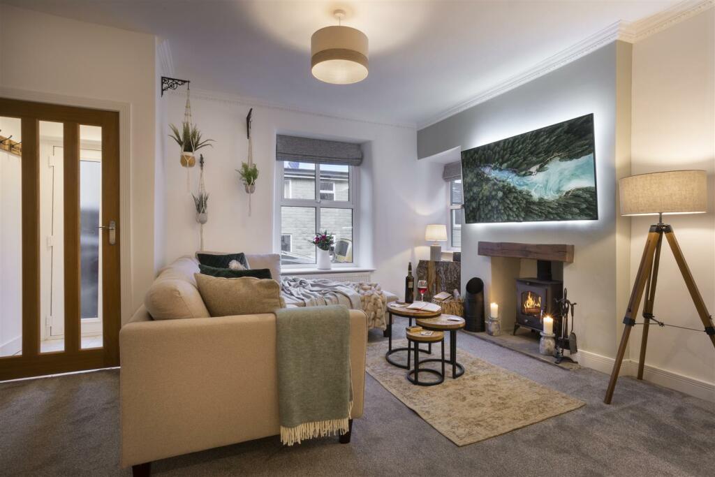 Living room - 01 copy.jpg