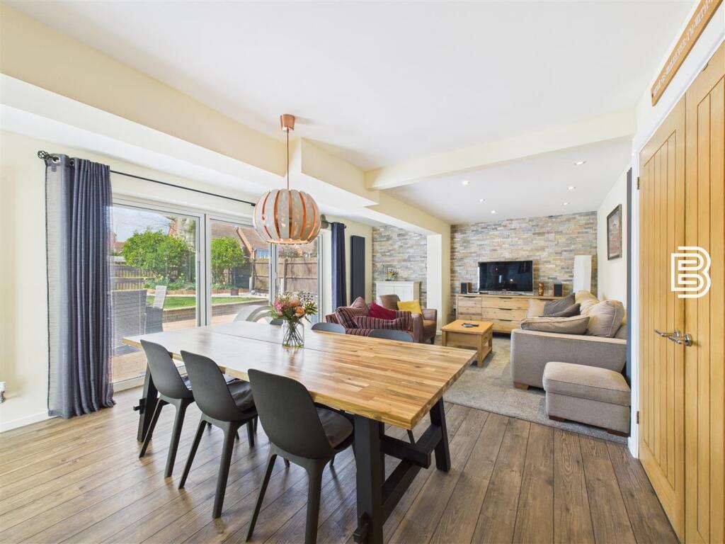 Open-Plan Living (2).jpg