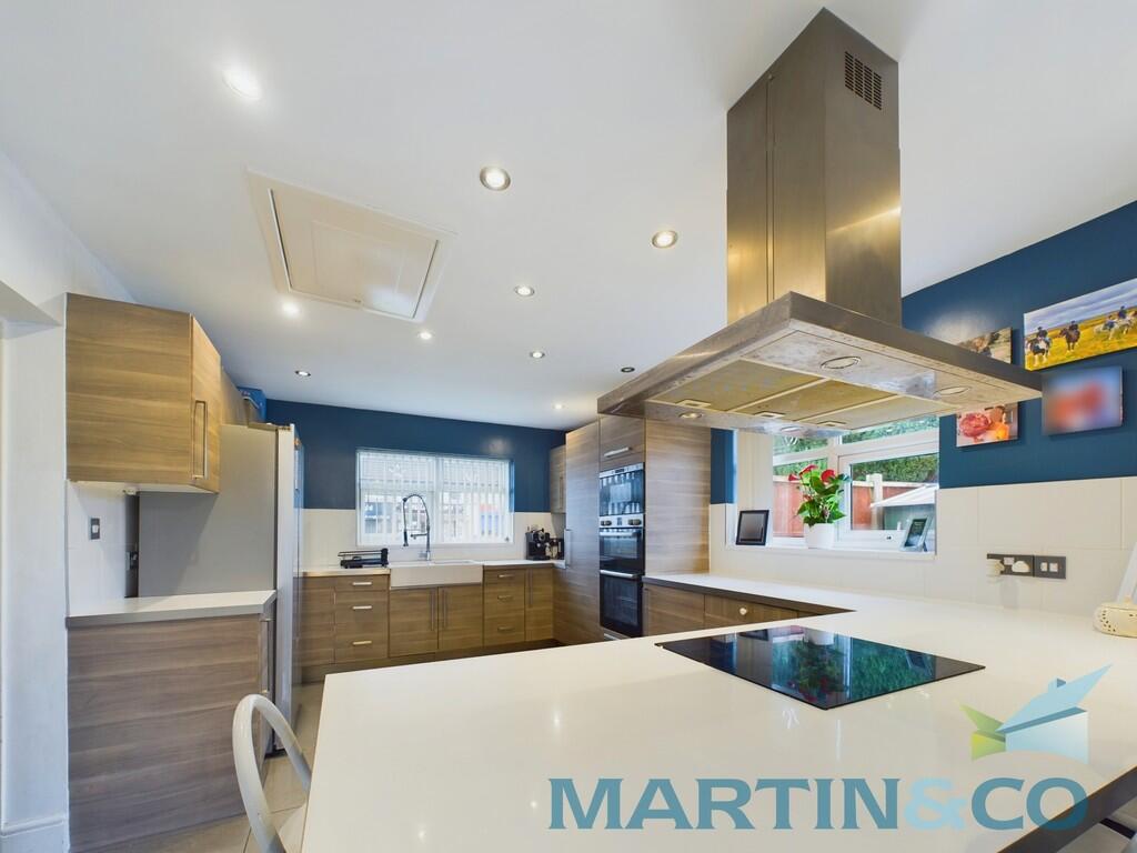 CAM01870G0-PR0147...