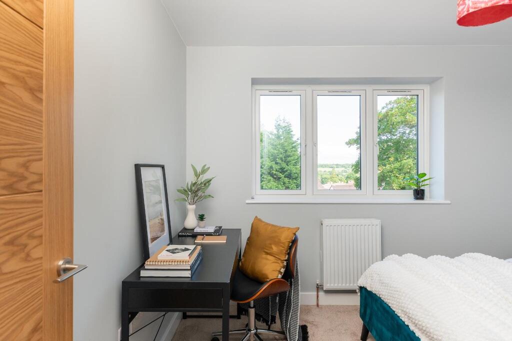 1B9CHY - Bedroom I.jpg