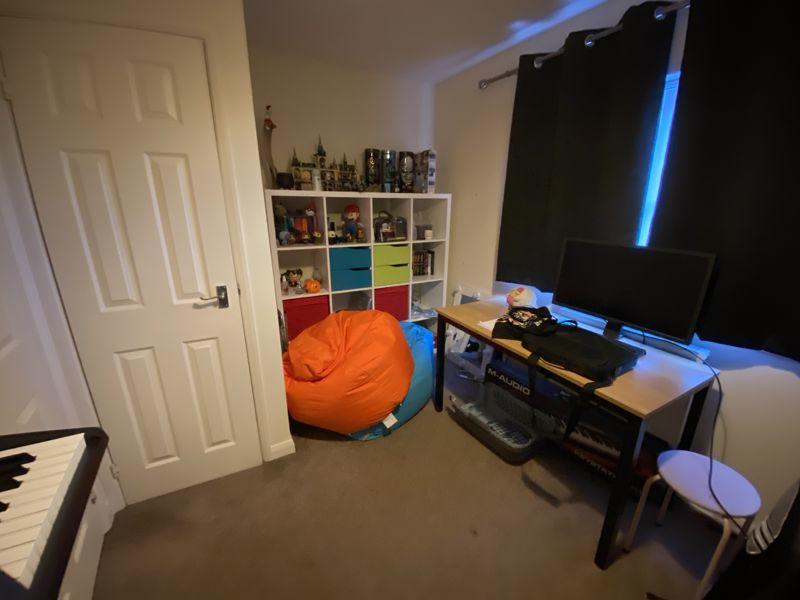 Photo 5