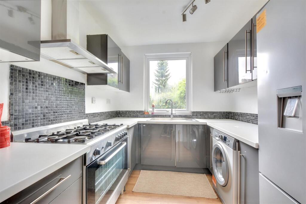 Kitchen_1.jpeg