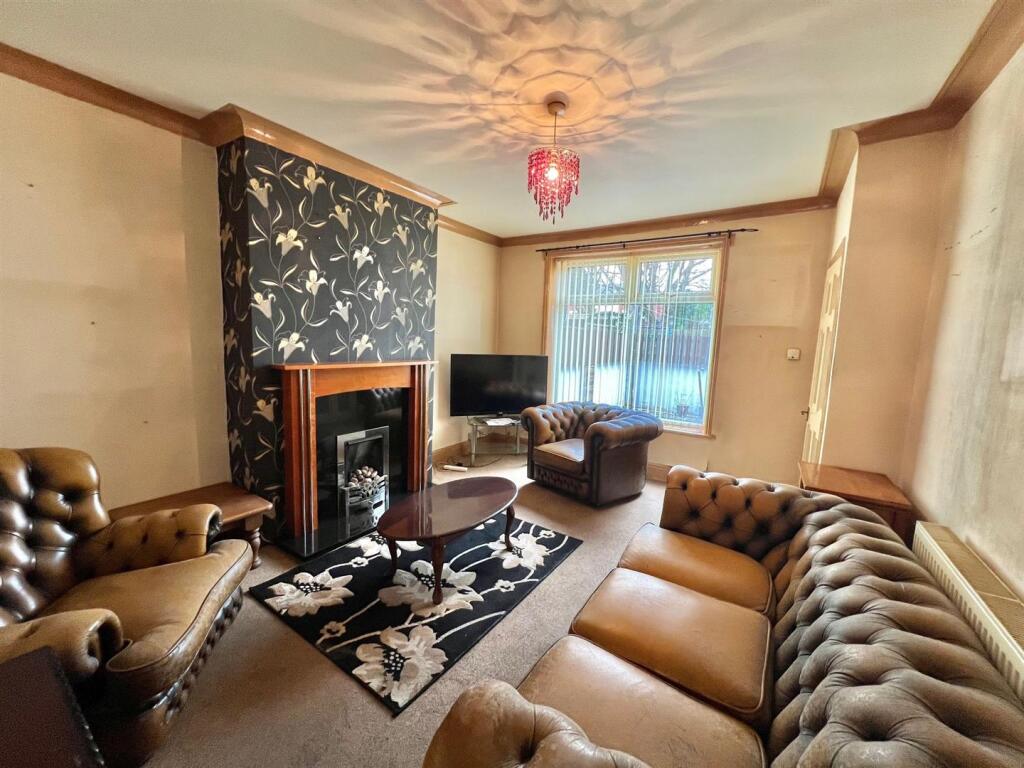 Bramleys Estate Agents - Vegal Crescent - Ovenden 