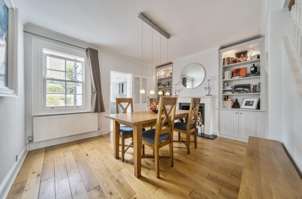 1360539-29-68de7b...