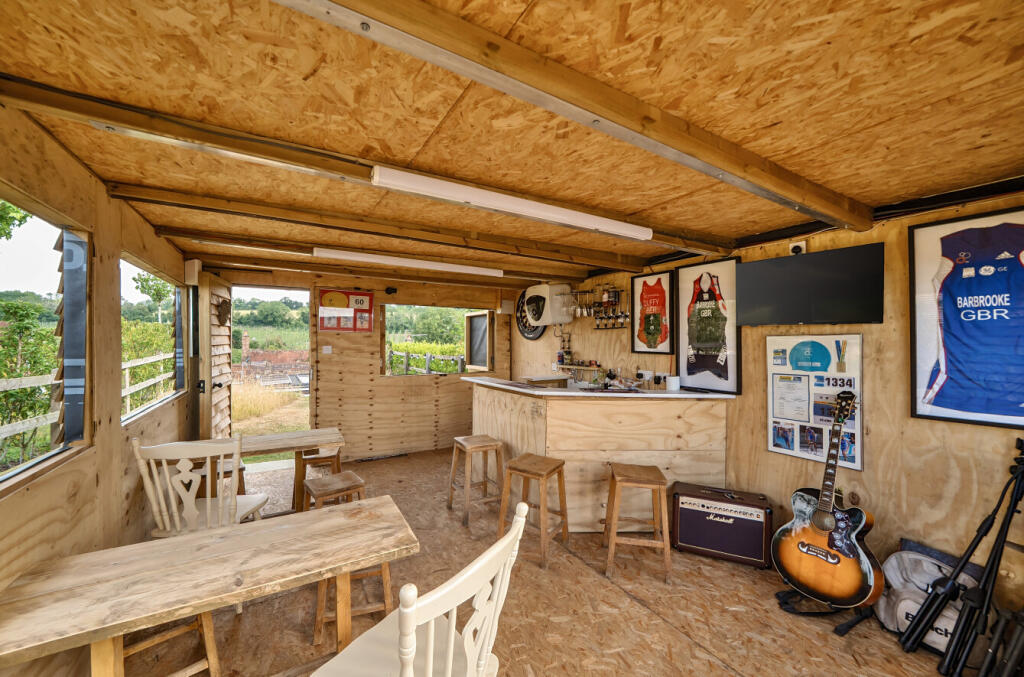 1327659-12-687a2f...