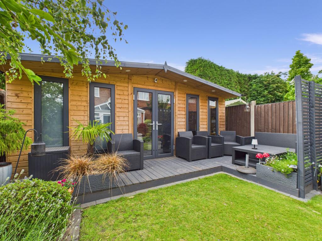 Outbuilding (Current Bar)