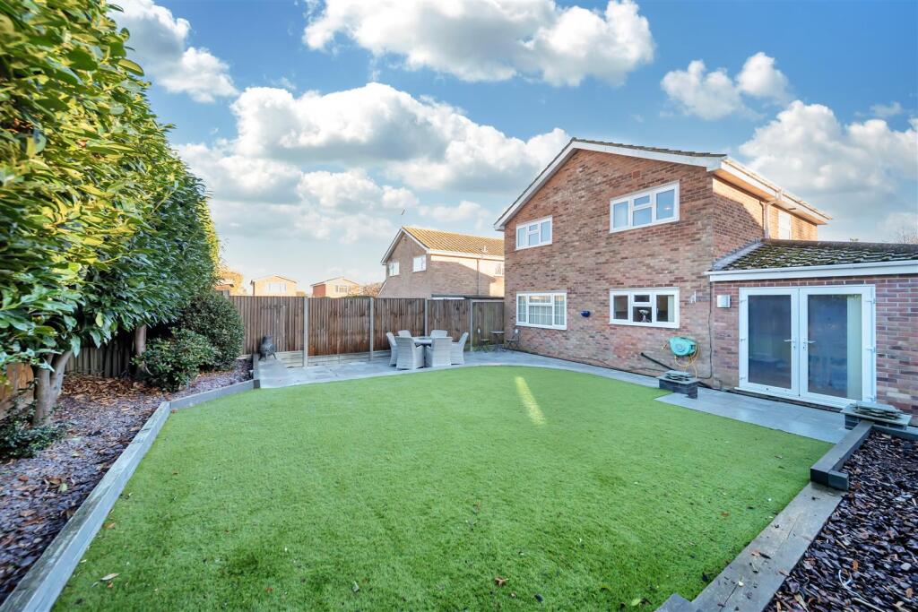 The Chestnuts-08.jpg