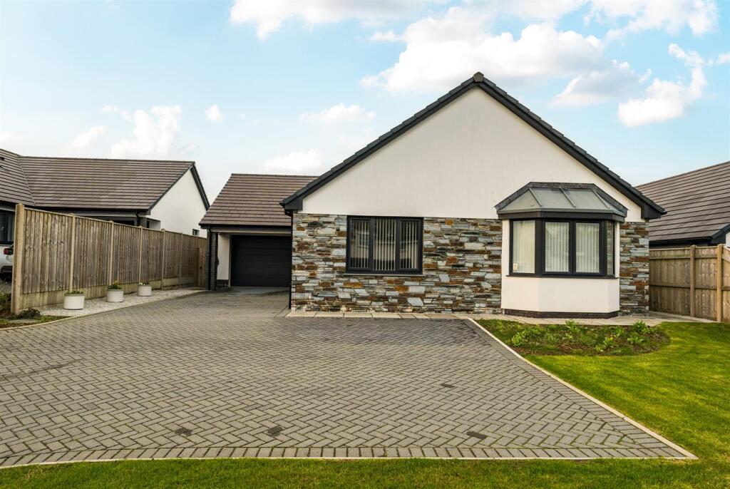 (6) 1384609-20-6924a24e7ba04.jpg