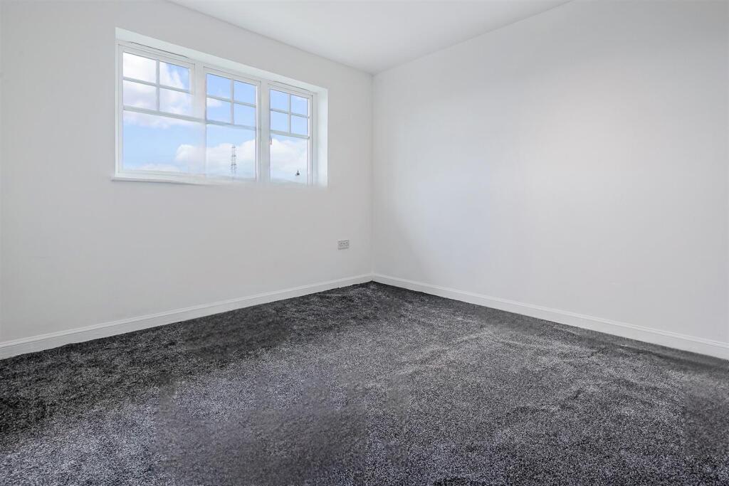 room 9.jpg