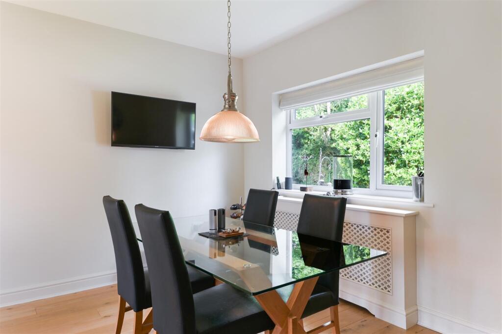 KINGSWOOD ROAD (24).jpg