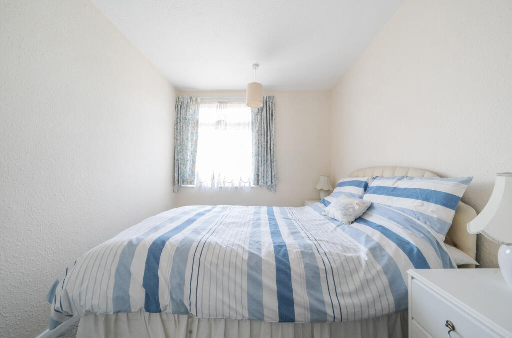 1296584-14-682c59...