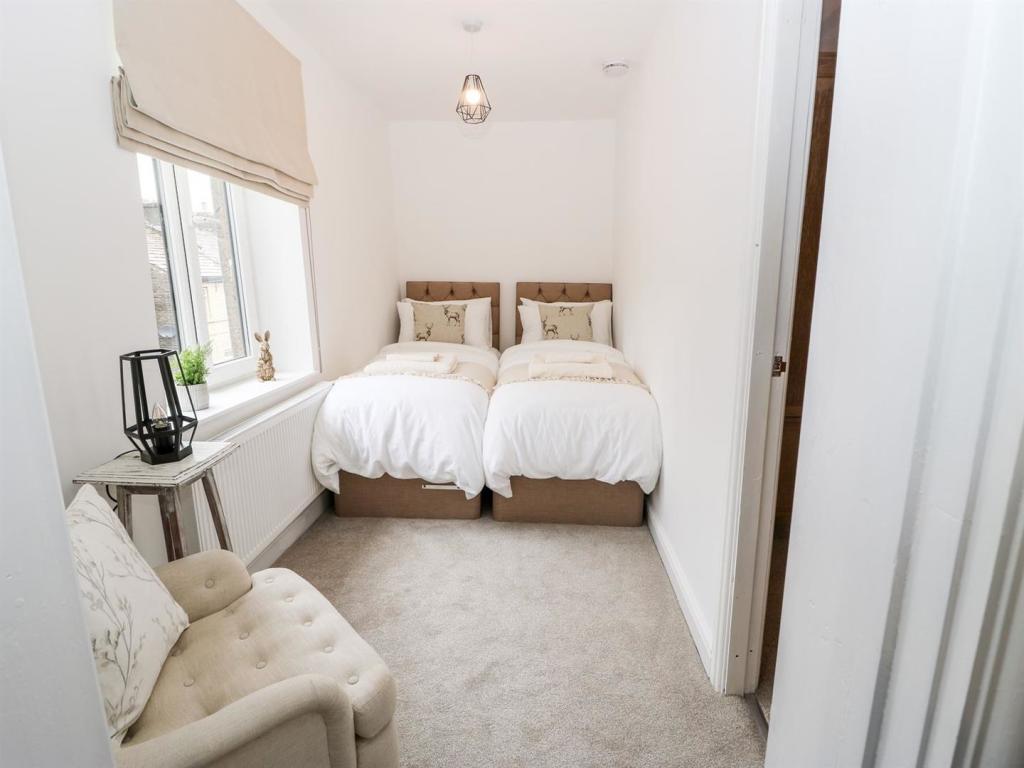 BEDROOM THREE/DRESSING ROOM