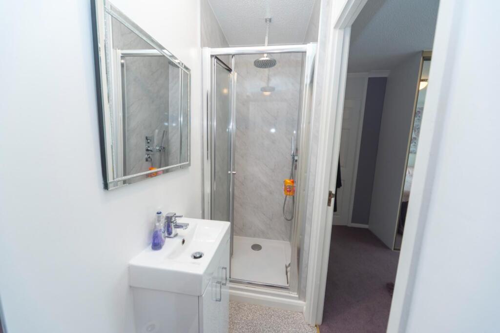 En suite 1