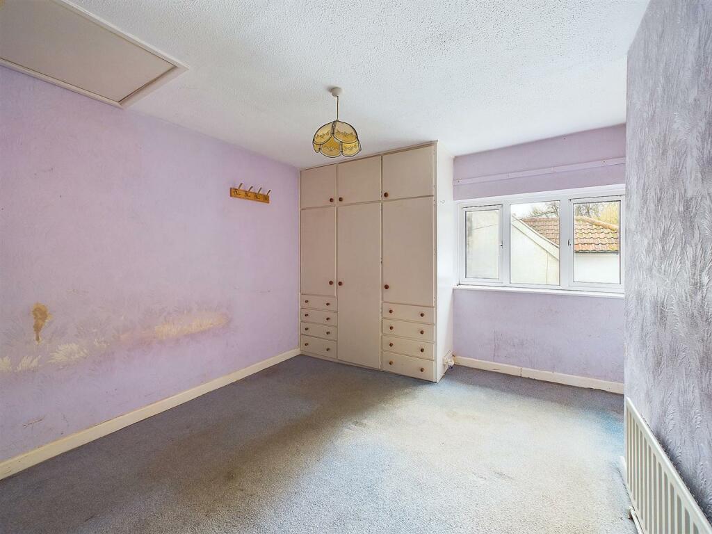 8 - Cottage for Auction, Clapton-in-Gordano.jpg