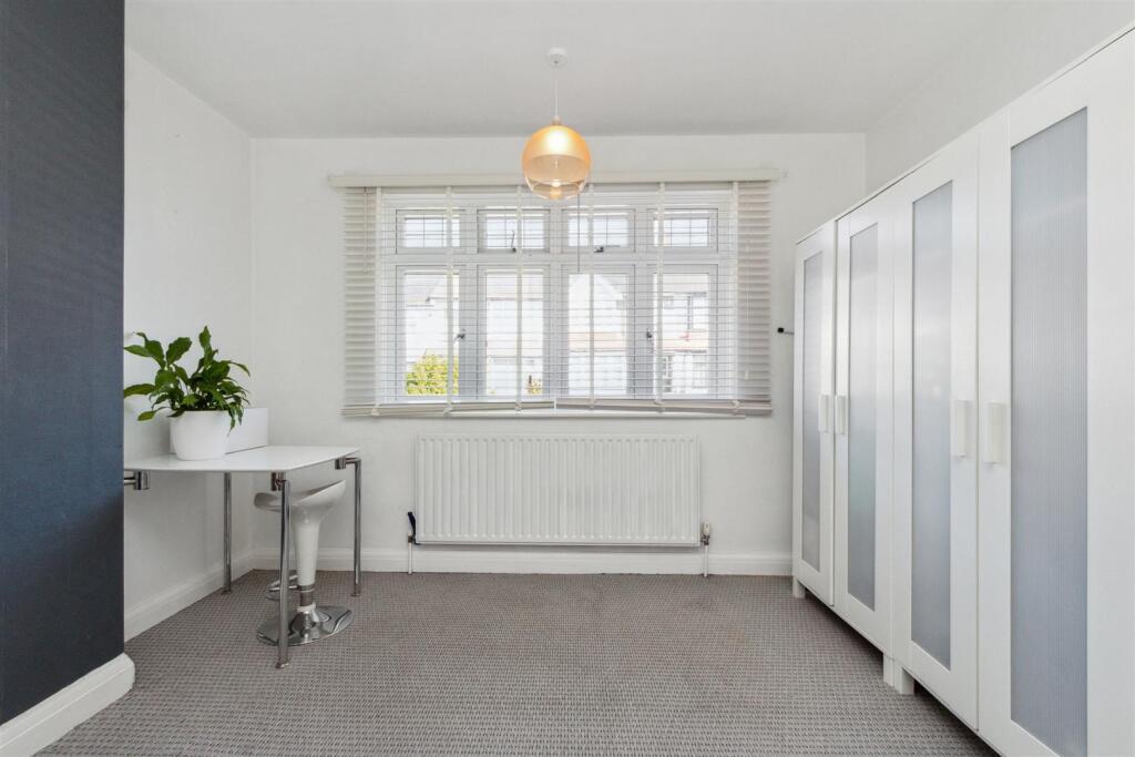 32 Norbury Cross, Norbury bedroom 2b.jpg