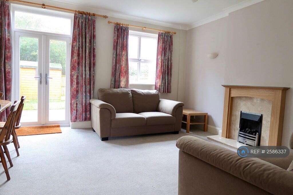 Lounge Rear Aspect