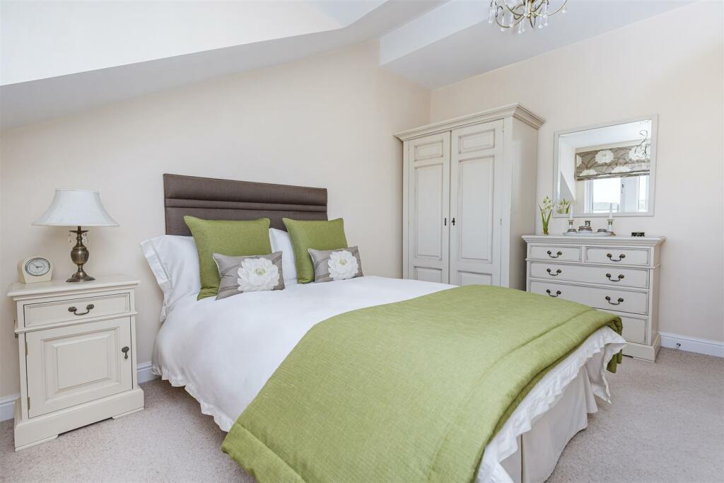 Bramleys Estate Agents - Long Lane - Honley (42.).