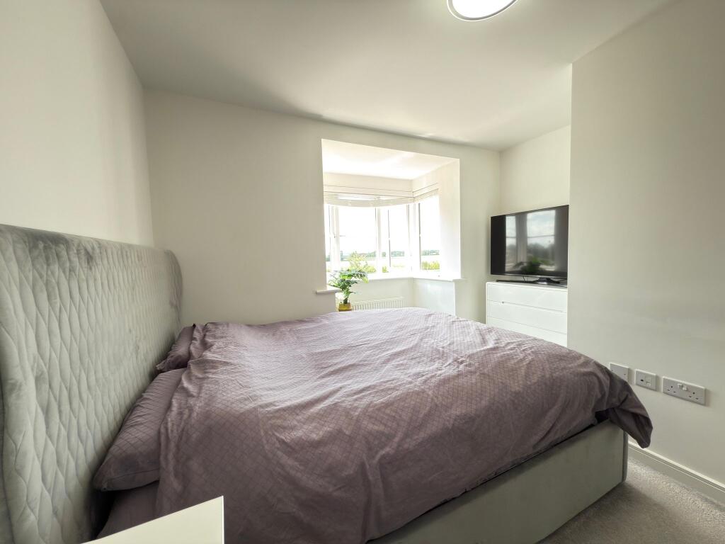 16. Master bedroom