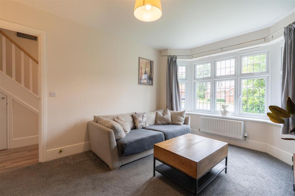 1 Beaufort Close-018.JPG