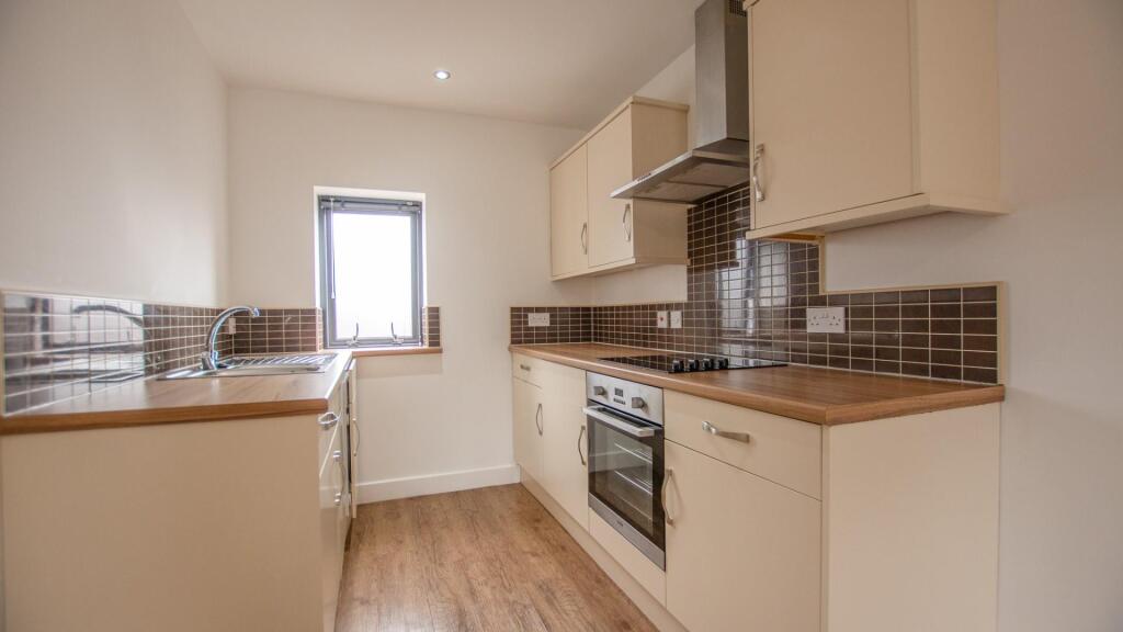 8 Grove Place 2.jpg