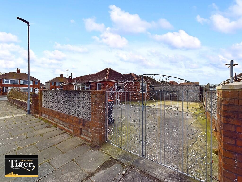 CAM03440G0-PR0255...