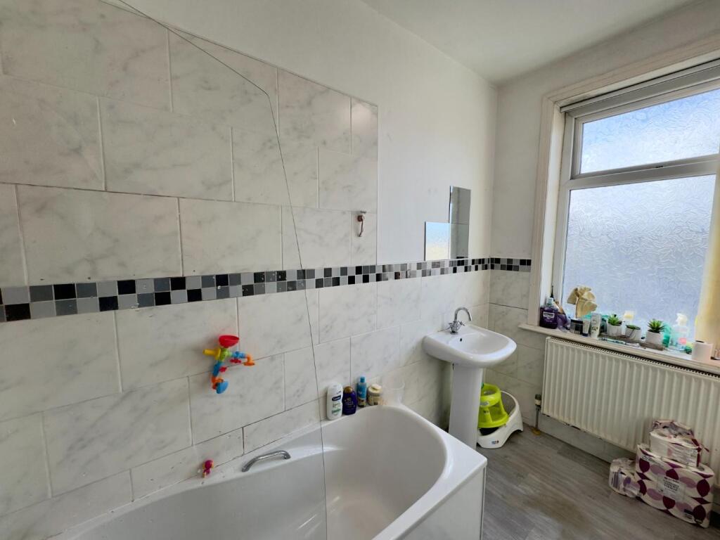 Bathroom Photo 3 Lowerhouse Lane, Burnley, For Sal