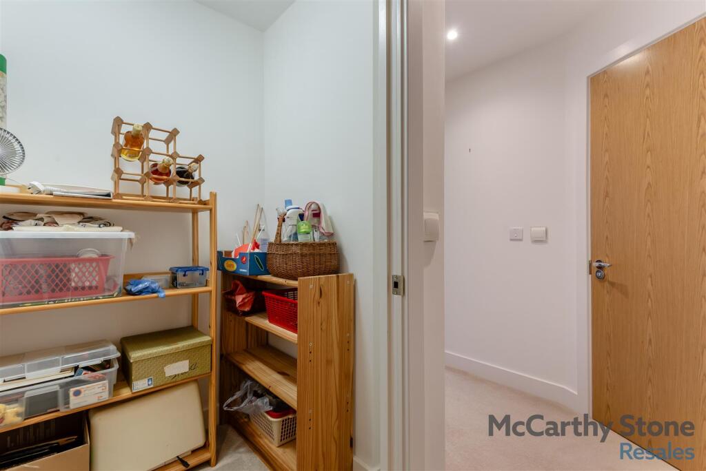8641826-interior27.jpg