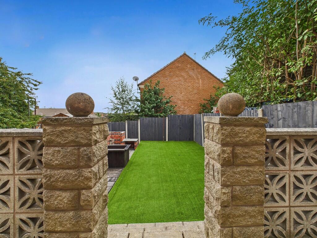 CAM04273G0-PR0182...