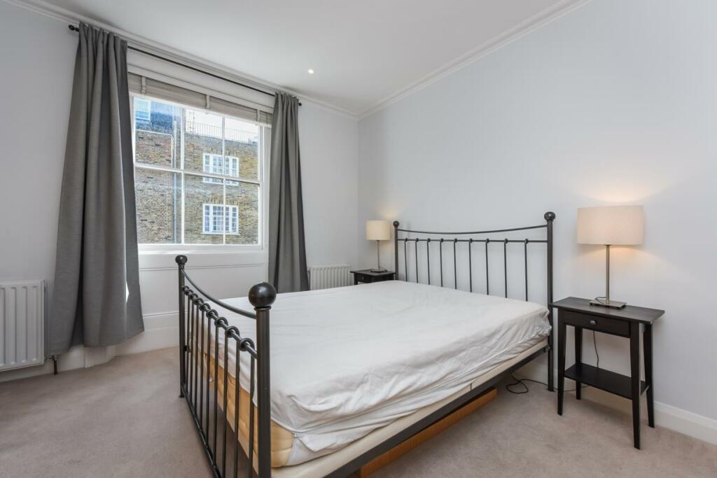 5, 72 Cornwall Gardens Bed 1 .jpg