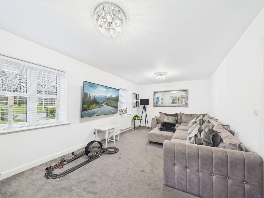 Equestrian Court, Arborfield Green, Reading, RG2