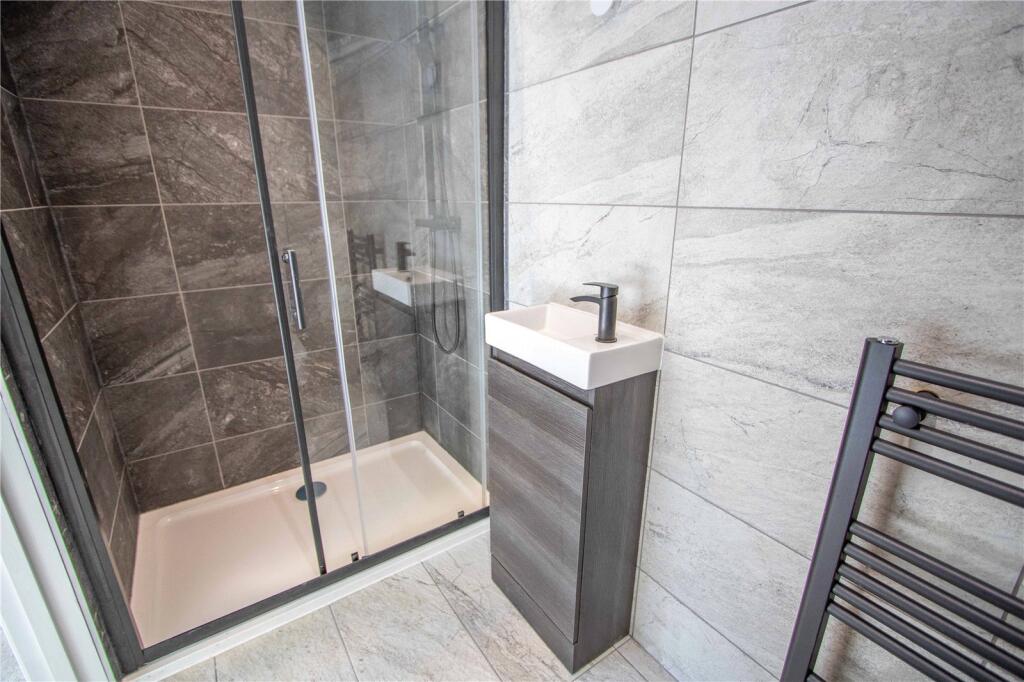Bed 1 En Suite