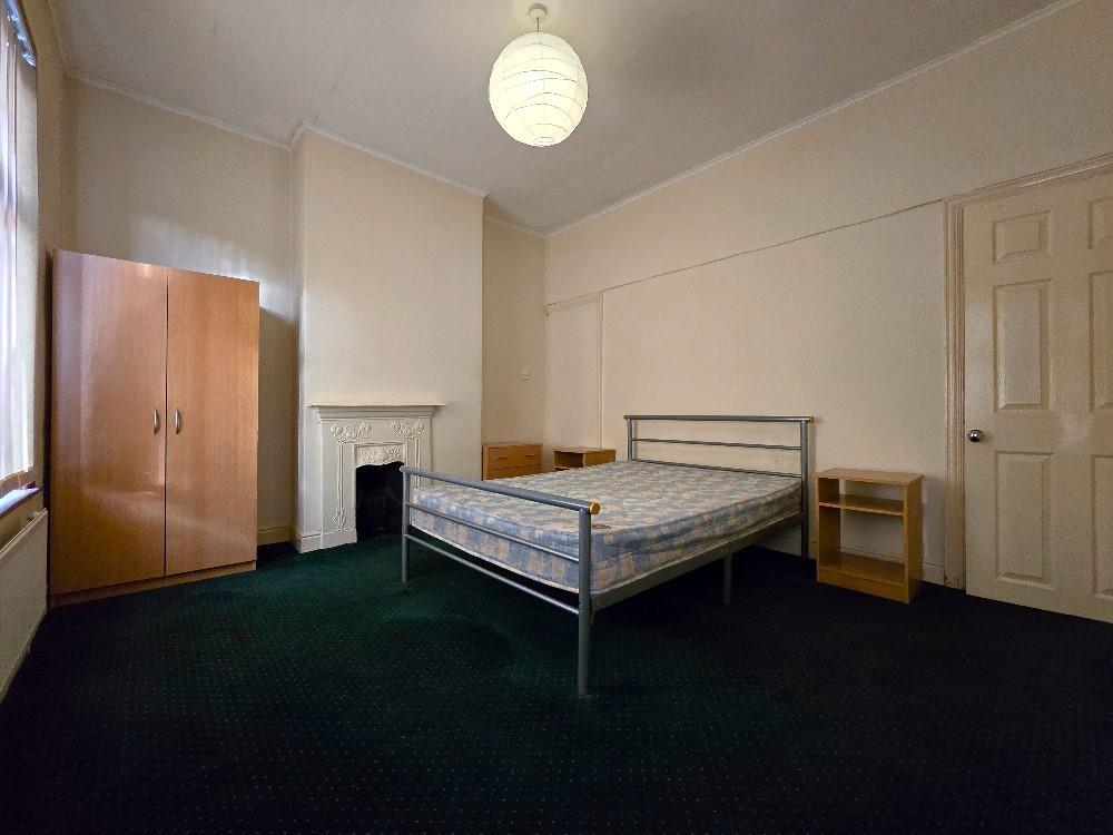 Hugh Road, Stoke - Bedroom.jpg