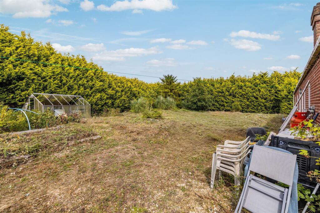 Chestnut Lodge (Gipsey Bridge)-13.jpg