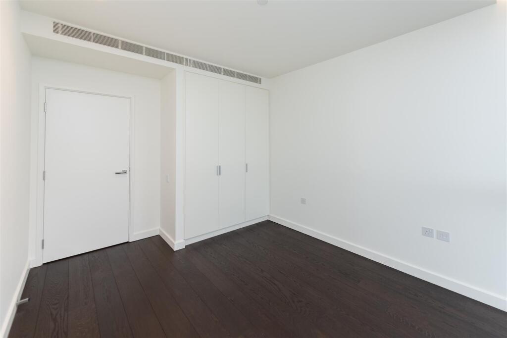 Bedroom     .jpg