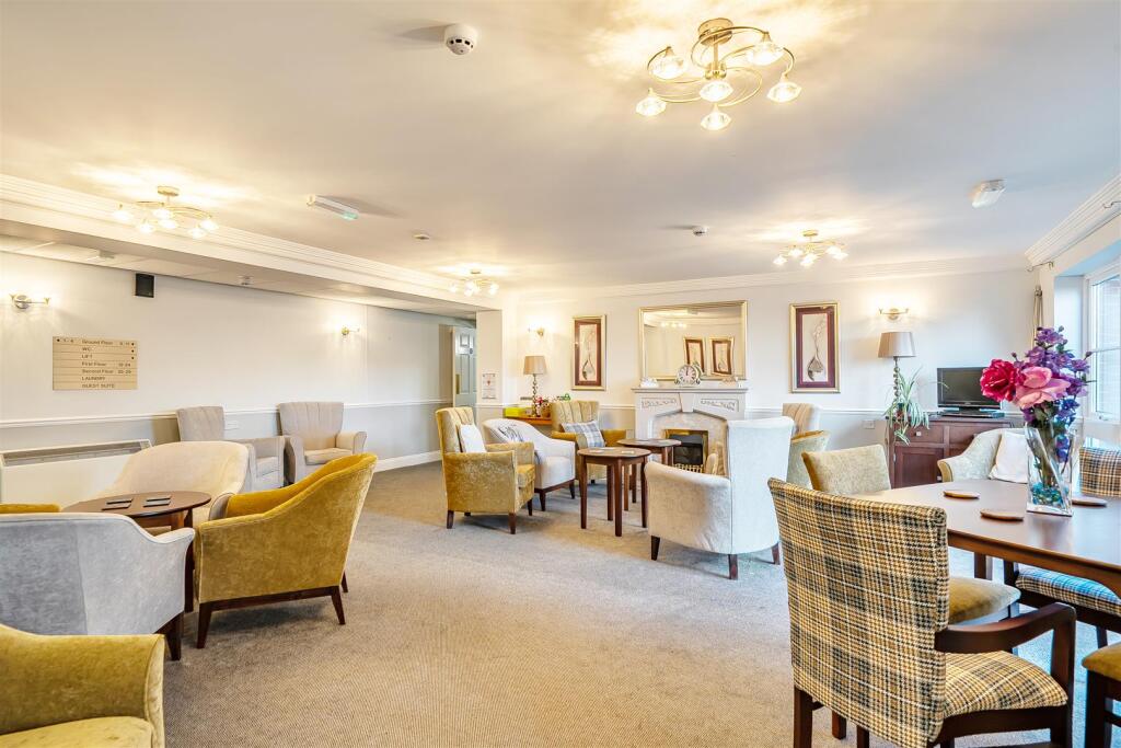 Owners Lounge new.jpg