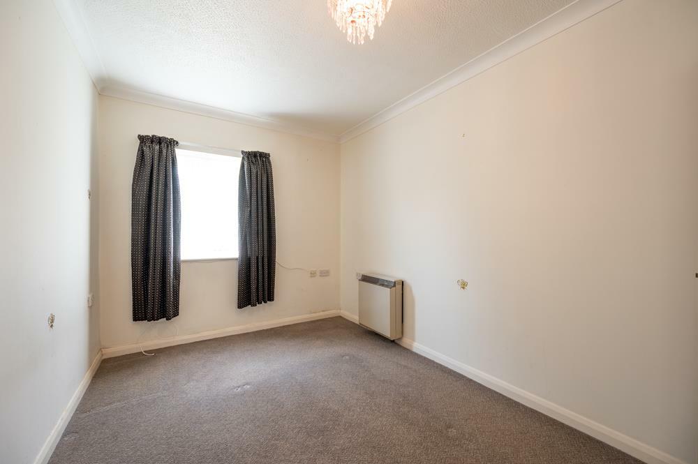 Flat 14 Maple Court 23 8.jpg