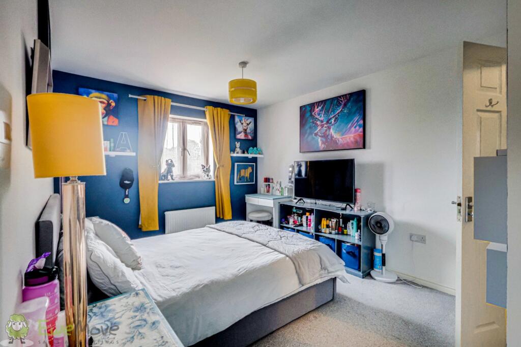 Bedroom 1 - 1