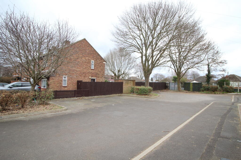 Communal Parking.JPG