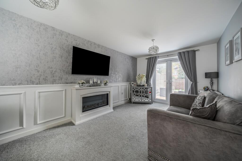 1360281-2-68fa2652f3d43