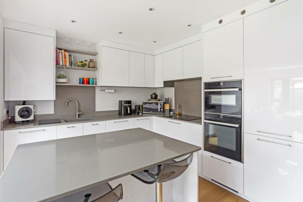 71036_21 Flora Close (8)_low.jpg