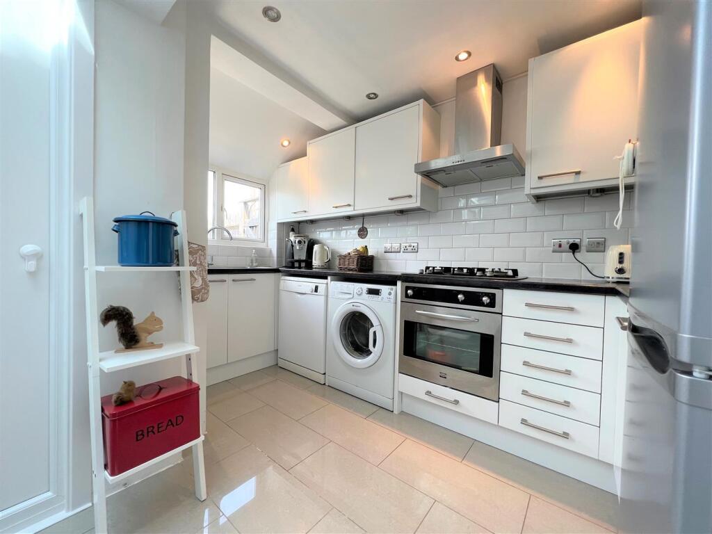 New Road - Kitchen.jpg