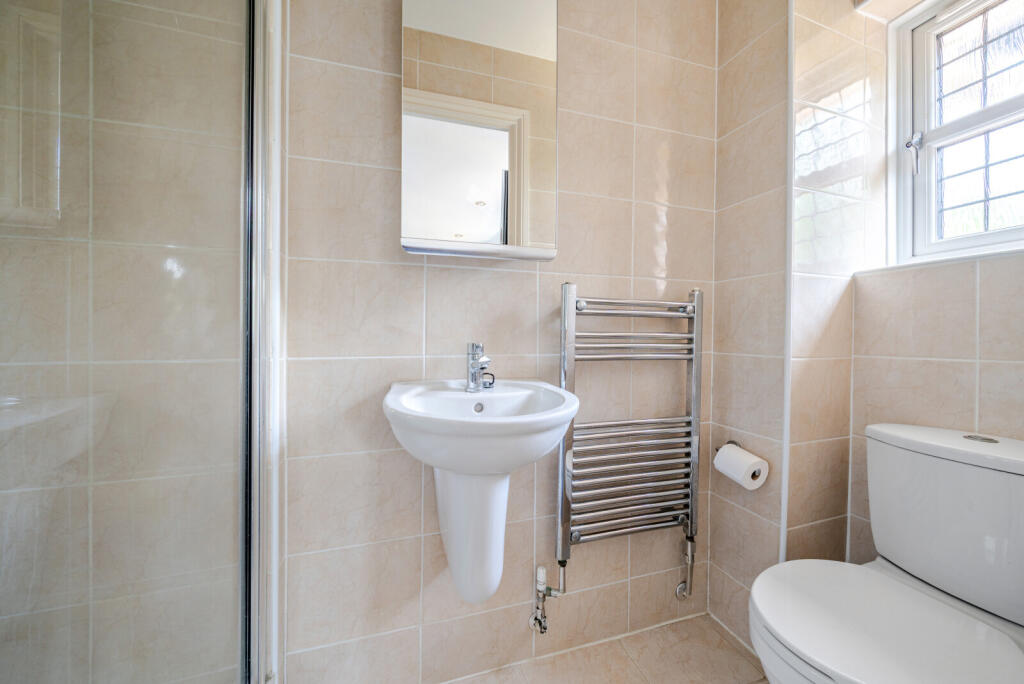 1295816-24-682ca2...