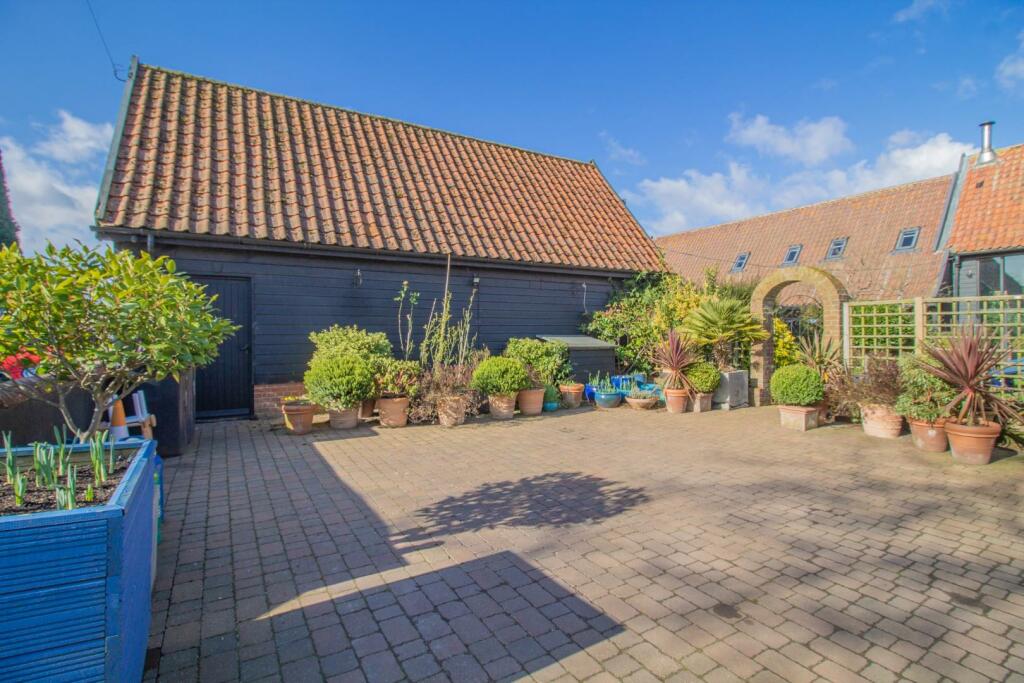 Clamp Farm Barn Cottage [Front Elevation] 01.jpg