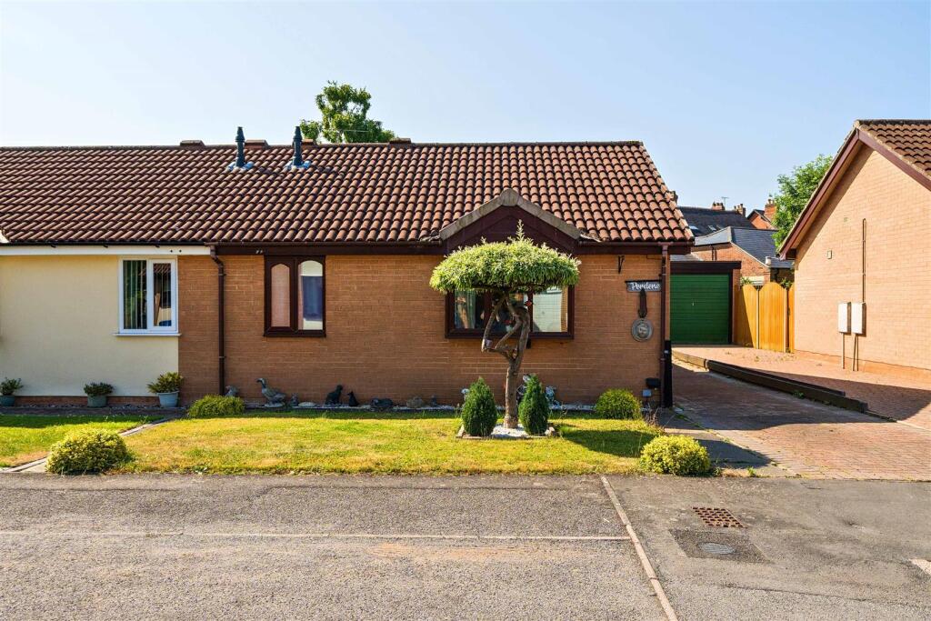 6 Lodge Close, Ashby de la Zouch