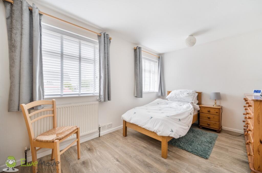 281a2833-bdcc-4cd2-9c57-94d472f88343